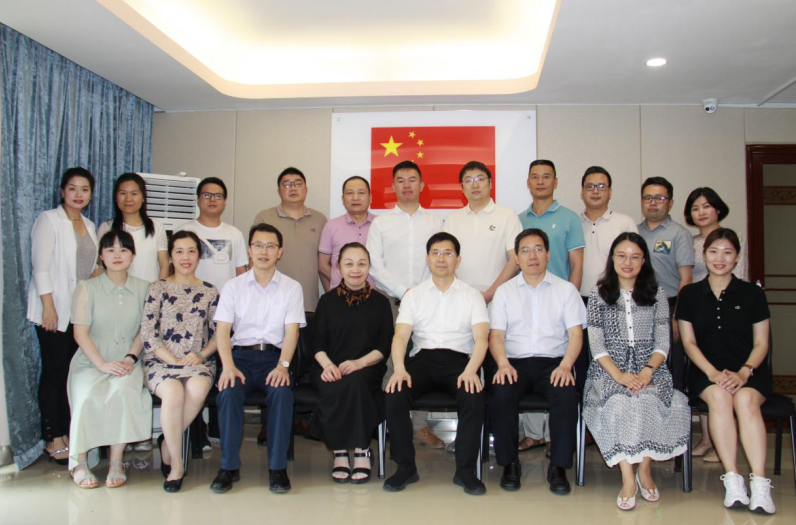 福建省卫健委副主任张国安看望在福州培训的中国（福建）第20批援塞医疗队预备队员