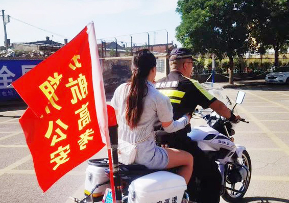 山西朔州市公安局新开分局为莘莘学子保驾护航取得圆满成功