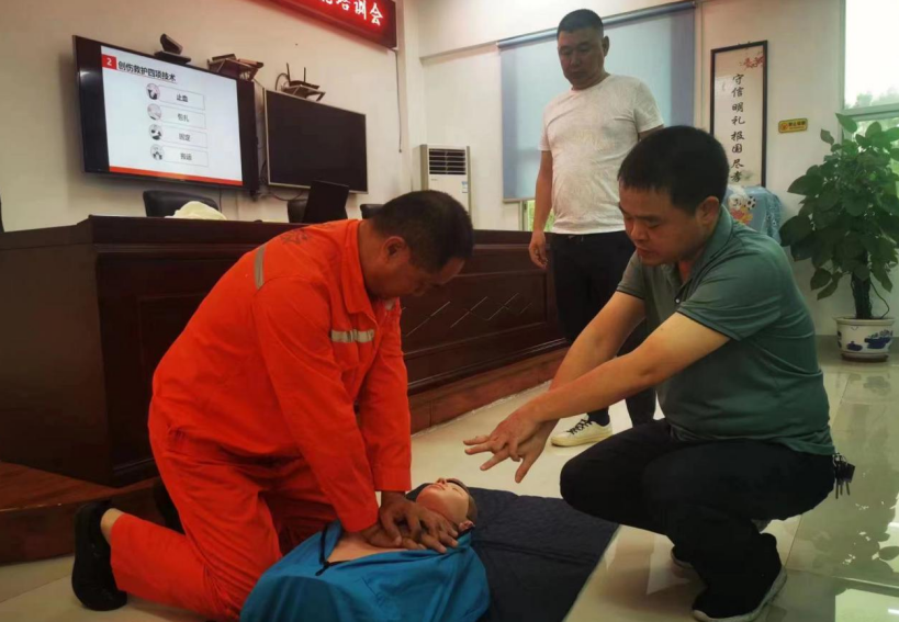 传授技能 “救”在身边 │ 福建长泰分中心举办公路养护行业自救互救培训班