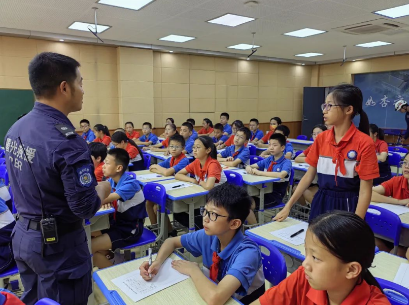 厦门曙光救援队积极开展“人人讲安全 个个会应急”专项减防灾活动