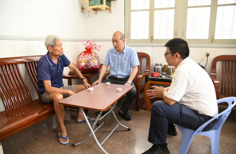 福建云霄供电：走访慰问老党员、困难党员