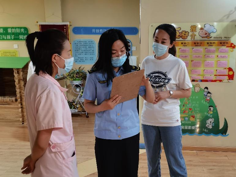 太原万柏林区市场监管局开展看护点食品安全及价格专项检查