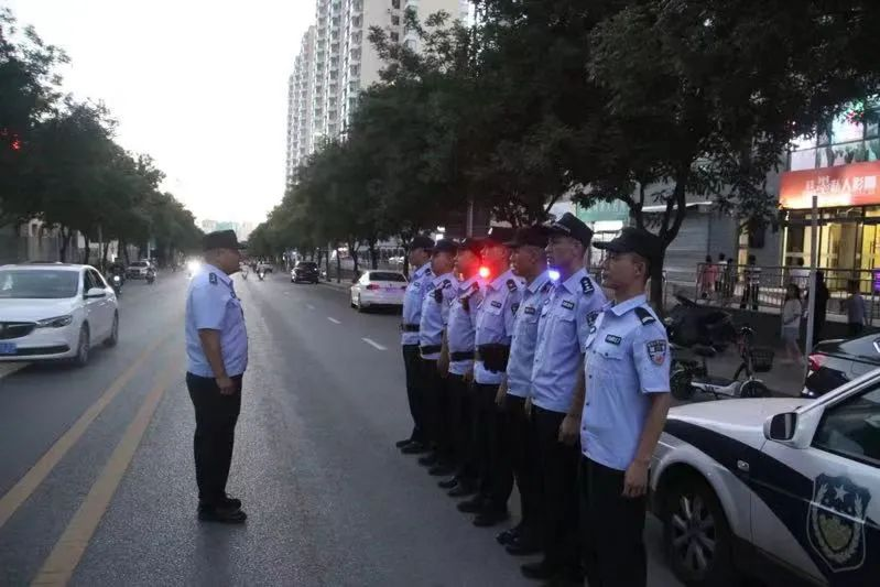 临汾公安霍东分局全力开展夏夜治安巡查宣防集中统一行动