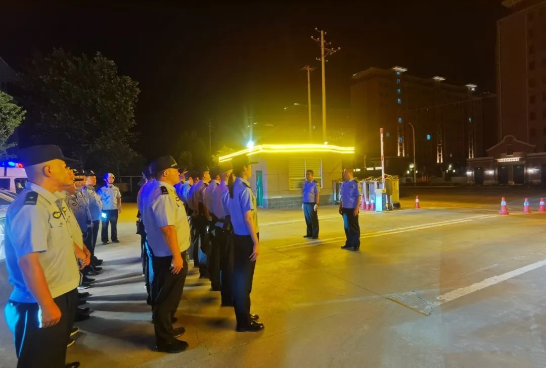 全警集结 守护当“夏”！长治沁县公安开展夏夜治安巡查宣防集中统一行动
