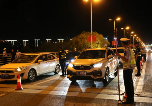 临汾尧都公安夏夜治安巡查宣防集中统一行动成效显著