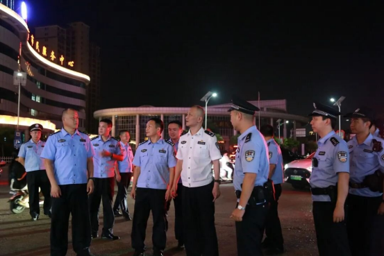 福建福安公安开展夏夜治安巡查宣防集中统一行动