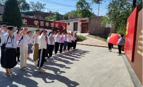 不忘初心  担当使命——太原万柏林区委党校、区妇联开展”七一“主题党日暨支部共建