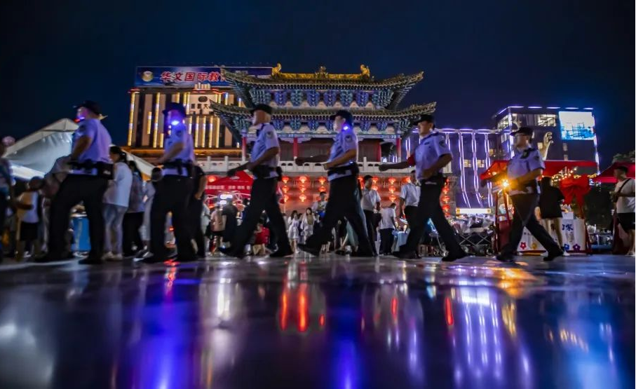 长治公安：护航“夜经济” 守护“烟火气”