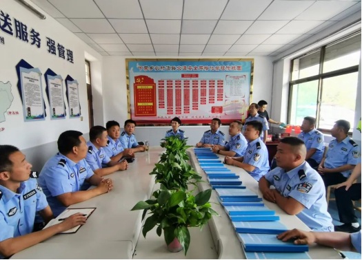 临汾吉县交警大队赴隰县交警大队交流学习农村道路分级分类管理工作