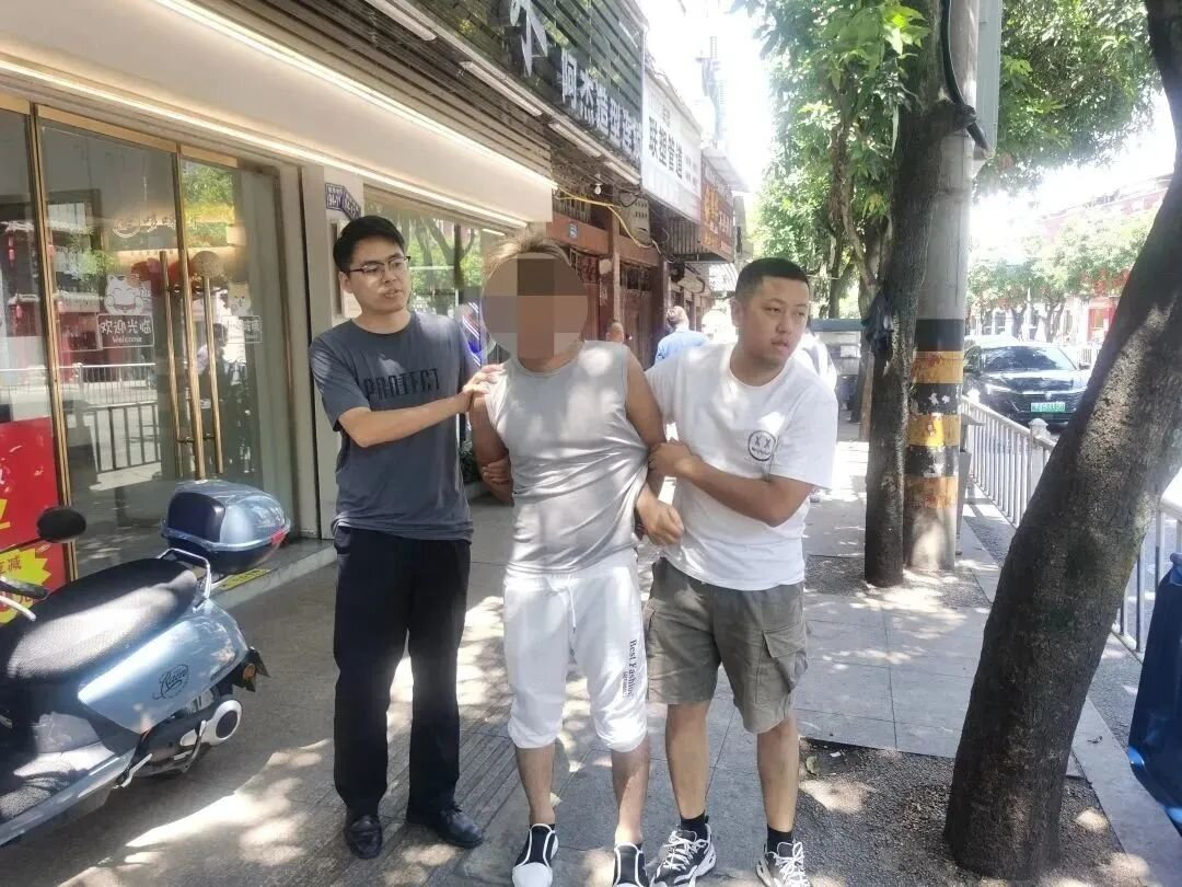 福建福安市公安局成功抓获一名潜逃14年的外地命案积案逃犯