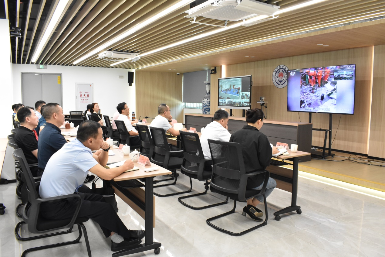 厦门市城管执法系统全力防御“杜苏芮”