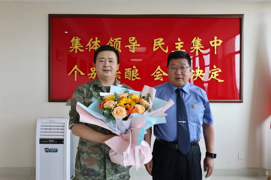 长治市检察院走访驻晋解放军团省人大代表