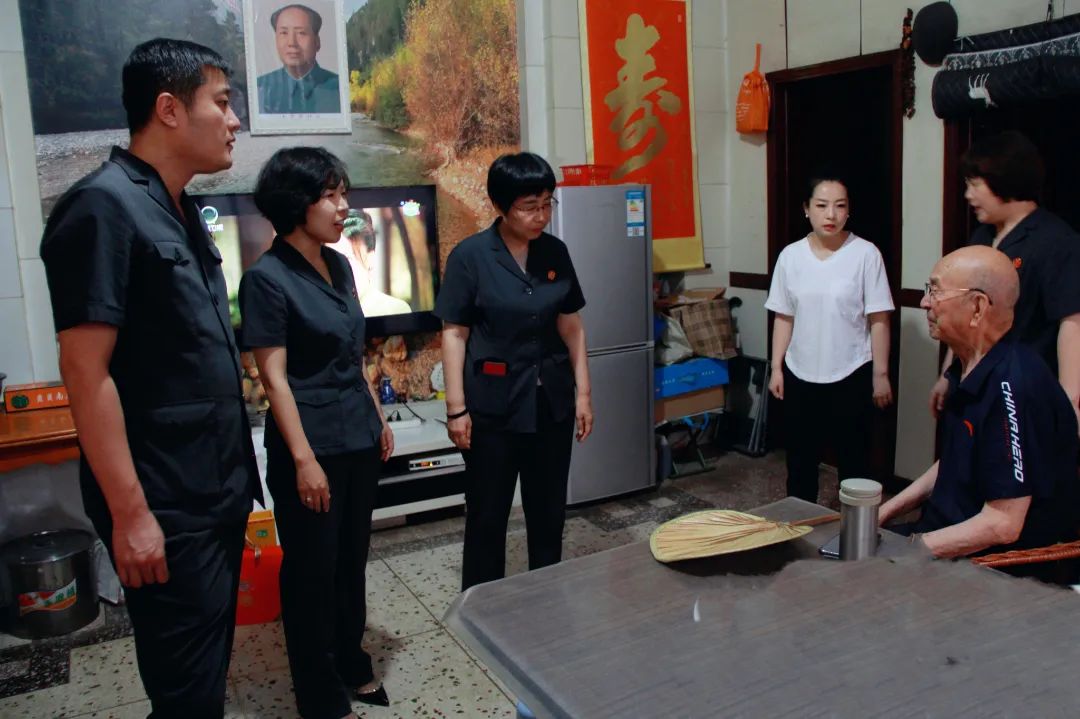 临汾洪洞法院开展走访慰问抗美援朝老兵活动