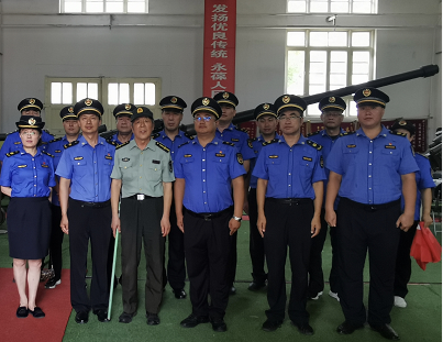 太原市城管局应急执法大队、执法四大队：弘扬八一精神  感悟建军伟业