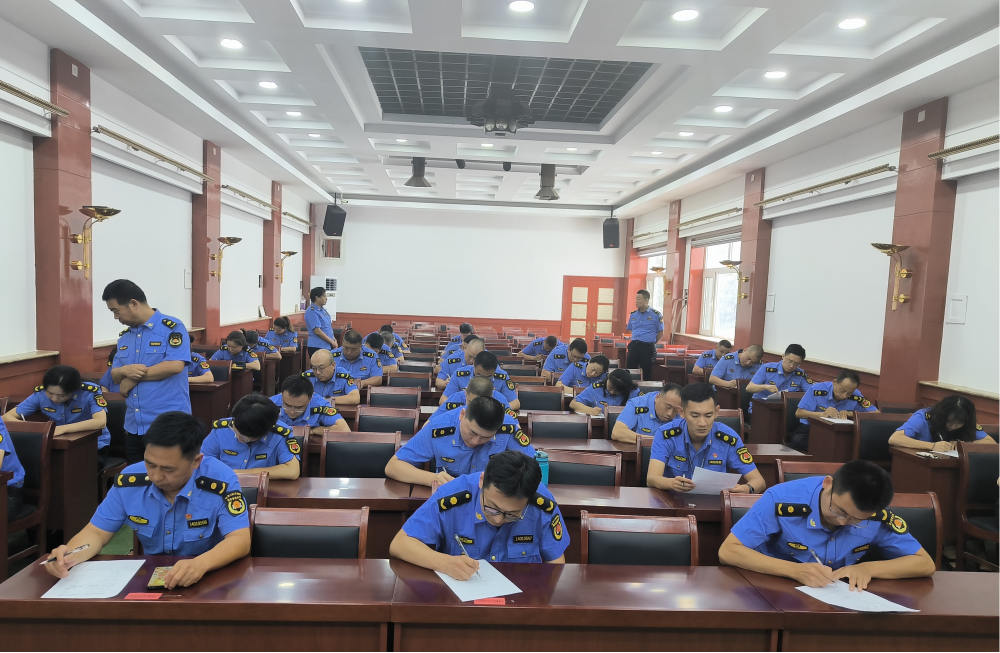 太原市城管执法队开展政治素质和执法能力考试