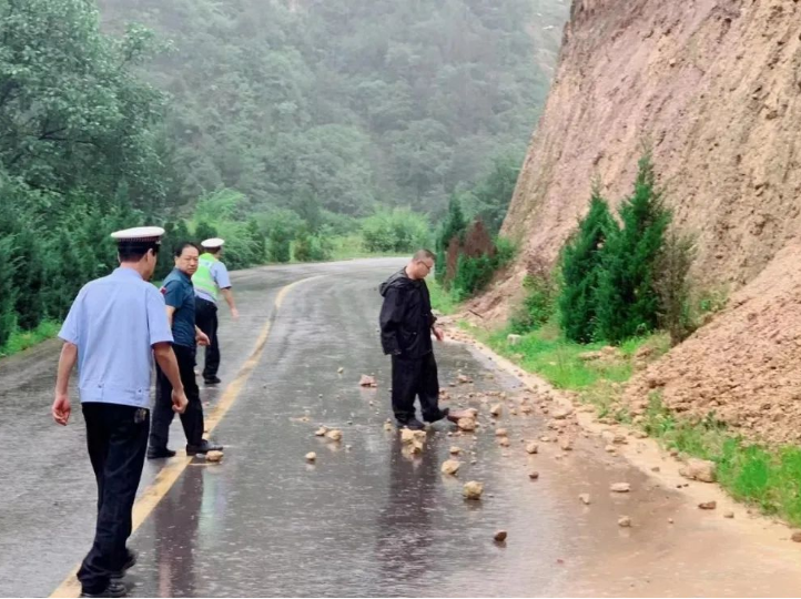 临汾翼城公安：查违法、清隐患、保安全！