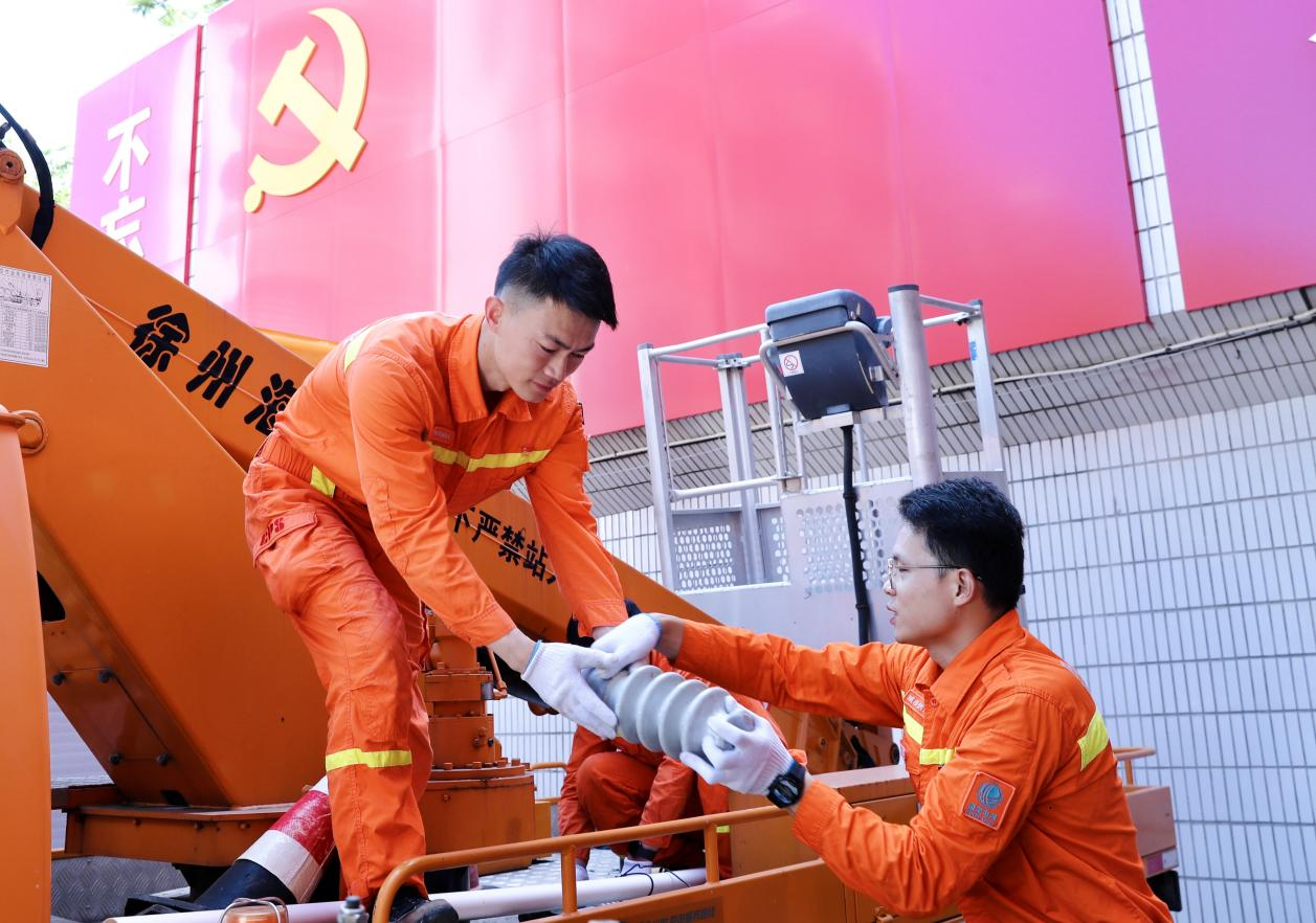 福建厦门供电公司：筑牢坚强红色堡垒 抢险保电使命必达