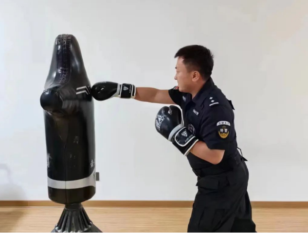 【长治壶关公安“八一”专题】从“橄榄绿”到“藏青蓝”，两种颜色一种初心！