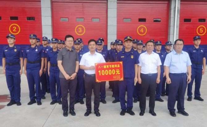 太原娄烦县县委副书记、县长景博开展“八一”建军节慰问活动