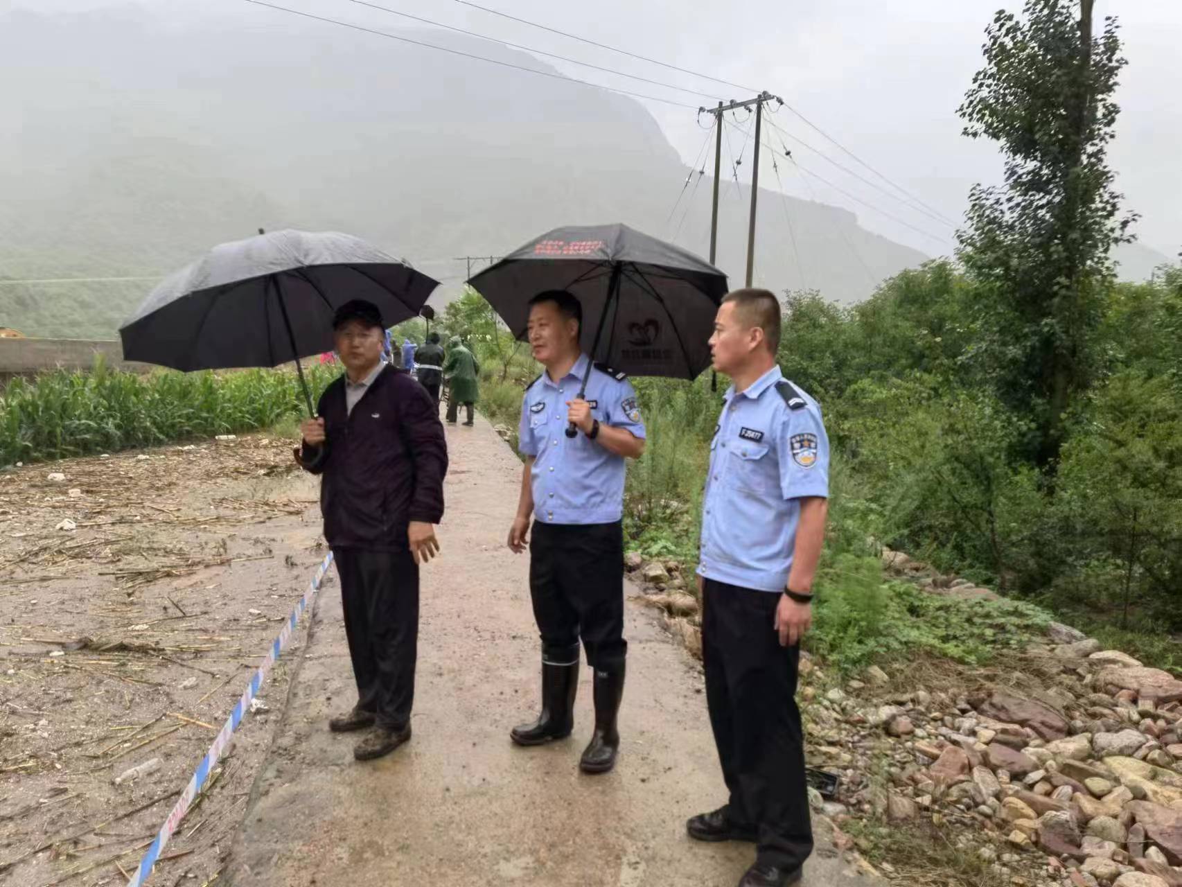 山西左权公安：闻“汛”而动  筑起安全防线