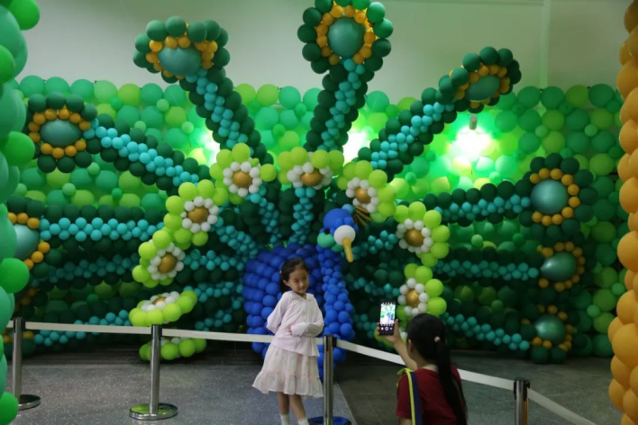 太原植物园：气球总动员  潮趣又梦幻