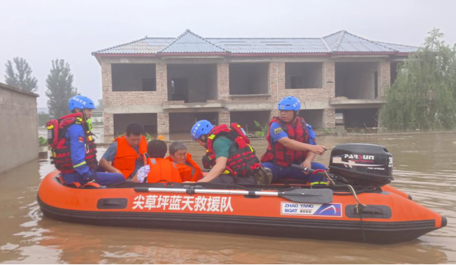 微光汇聚  同舟共“冀”——太原尖草坪区蓝天救援队驰援涿州市抗洪救灾