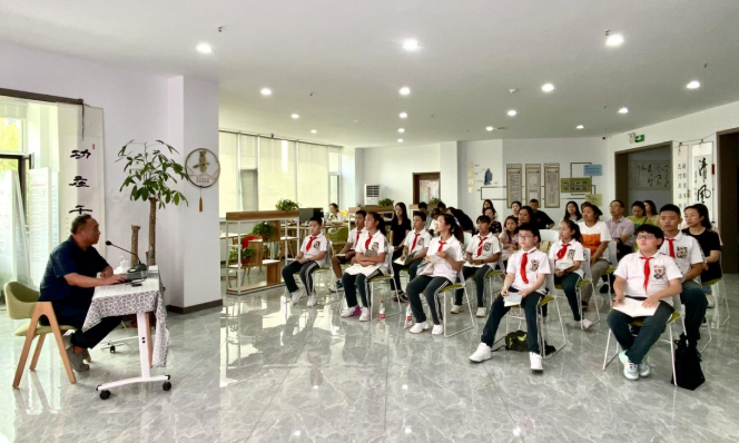 太原万柏林区兴华街道开展“中国航天与山西的历史渊源”主题航天知识讲座