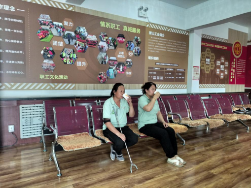 太原晋源区蒙山景区爱心驿站：关爱户外劳动者，免费赠饮送清凉