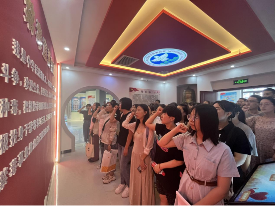 忻州代县教育科技局组织新入职教师参加禁毒教育学习