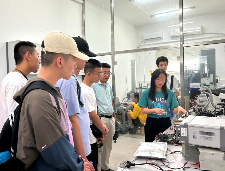 山西灵石一中开展“走进大学、憧憬梦想”研学活动