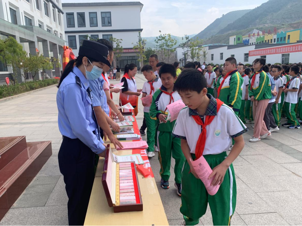 长治平顺公安：开学第一课  禁毒不缺席