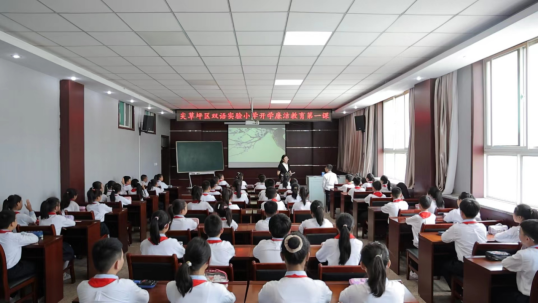 太原尖草坪区：清风拂校园   廉洁润初心