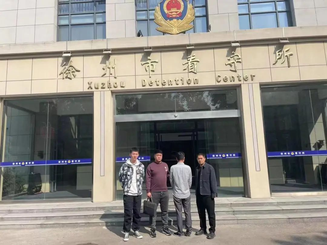 空手套白狼？结果赔了夫人又折兵……