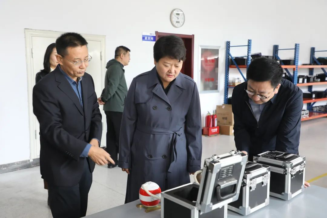 太原尖草坪区：刘锦春深入科技服务型企业开展专题调研