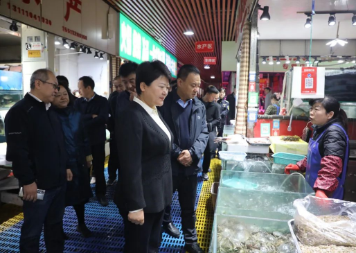 太原尖草坪区区委书记、中北高新区党工委书记刘锦春深入基层开展专题调研并主持召开秋
