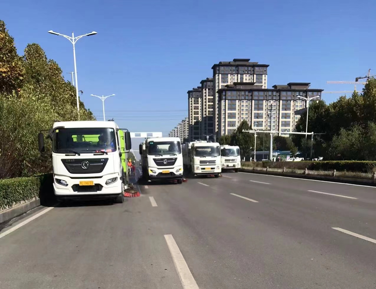 临汾襄汾县住建局：打好秋冬季道路扬尘治理攻坚战