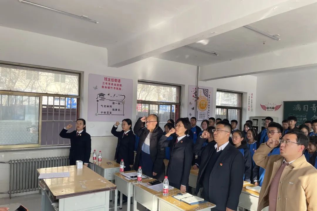 临汾隰县检察院“隰望花开”未检团队联合县移动公司、县职业中学开展主题党日+主题班