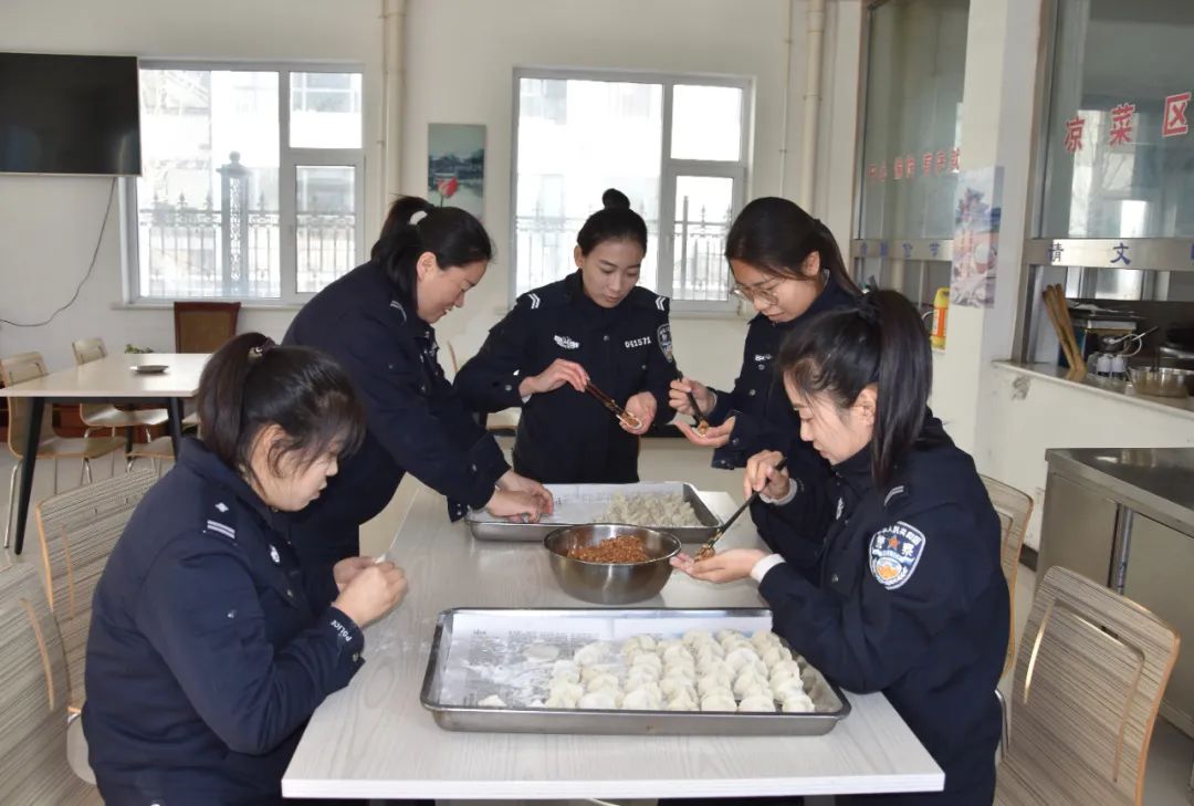 今天冬至，长治黎城警察蜀黍喊你回家吃饺子啦！