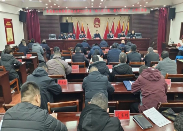 太原娄烦县公安局静游派出所开展“向人民汇报，请人民评议”专题报告会