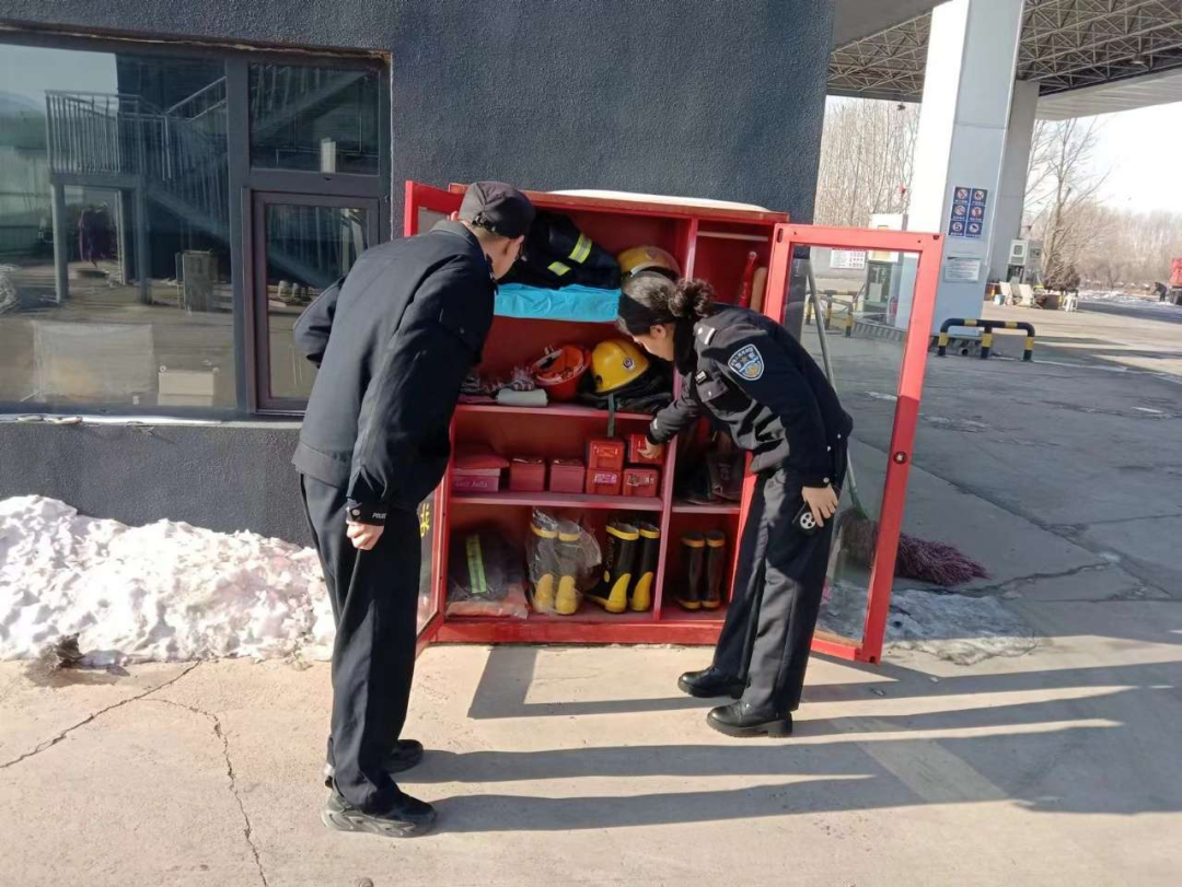 长治壶关县公安局集店派出所开展元旦节前安全检查