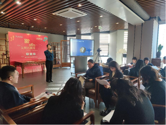 党建引领德育赋能  阅见美好共沐书香——走进太原市图书馆，结对共学读书会活动
