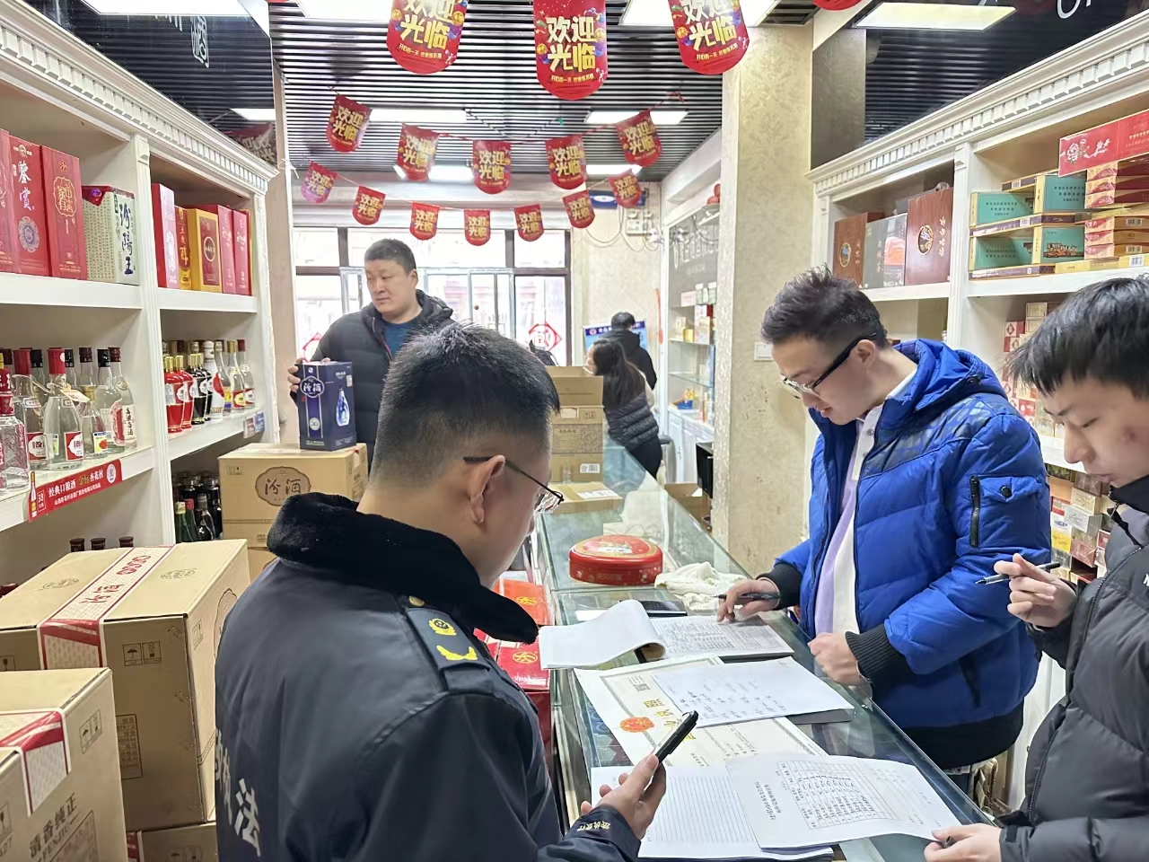 太原杏花岭区：开展迎“两节”净化市场专项行动