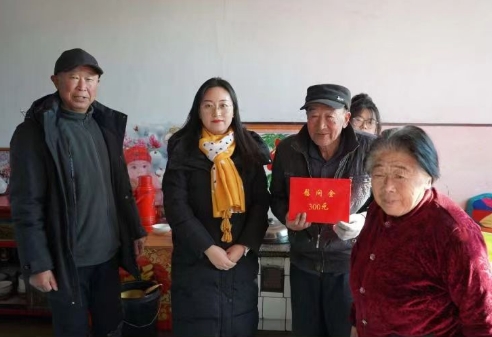 山西山阴县北周庄镇开展春节前“走基层送温暖”走访慰问活动