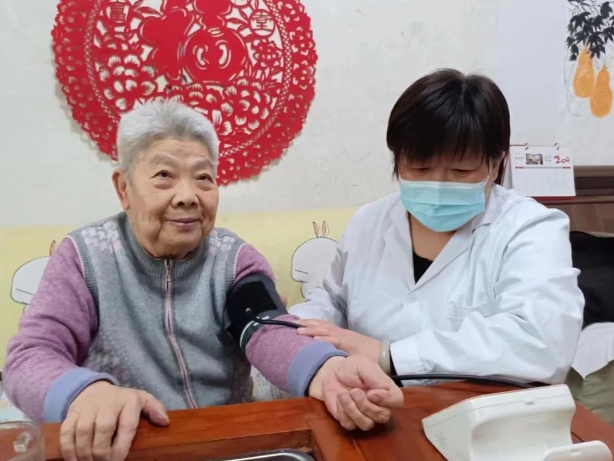 太原小店区：“幸福来敲门  开启温暖年”主题系列活动贴心解民忧