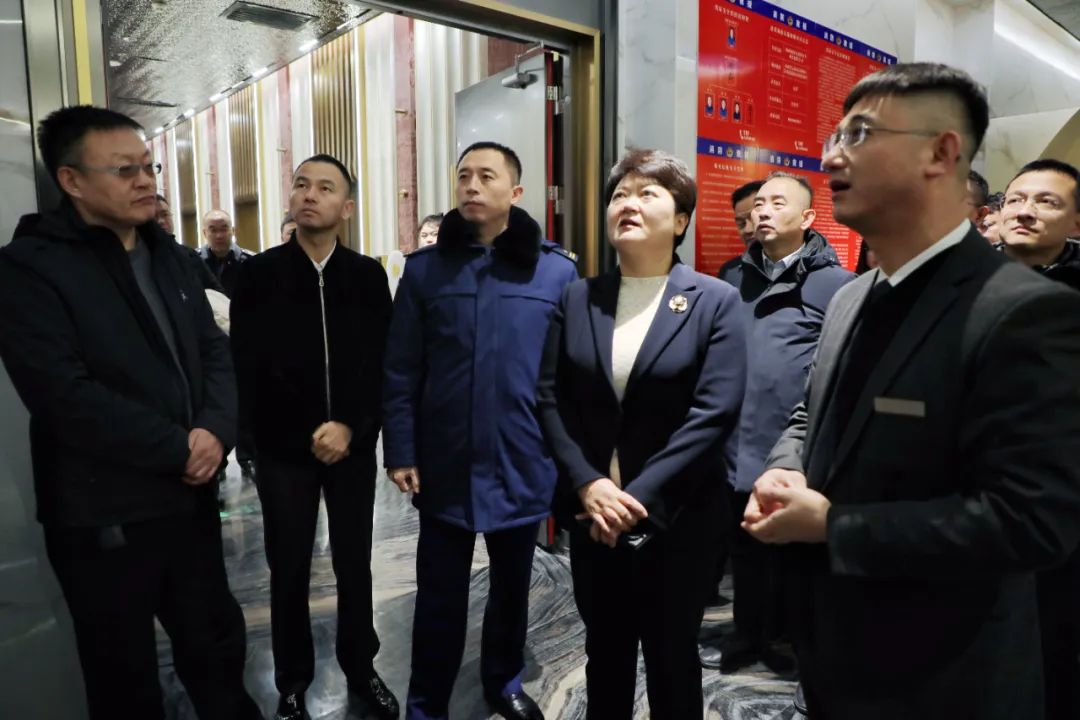 太原尖草坪区：刘锦春检查节前安全生产和市场保供工作