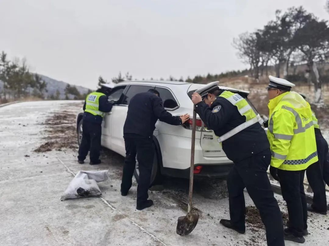 长治公安：雪中“警”演绎雪中“情”！