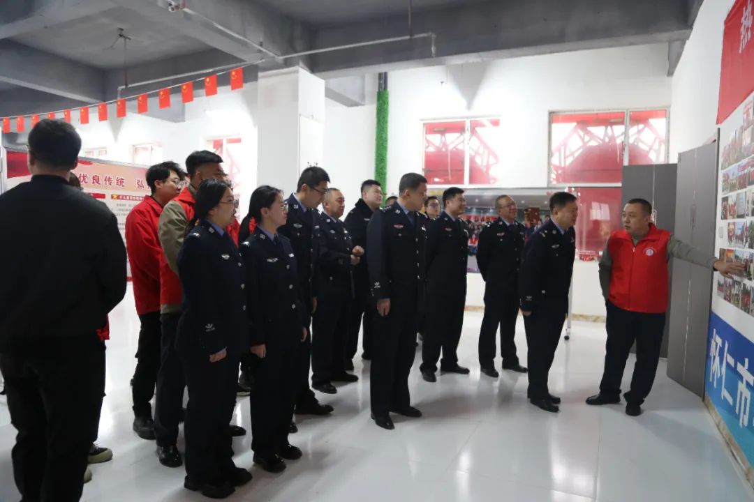 朔州怀仁市公安局开展学雷锋主题活动