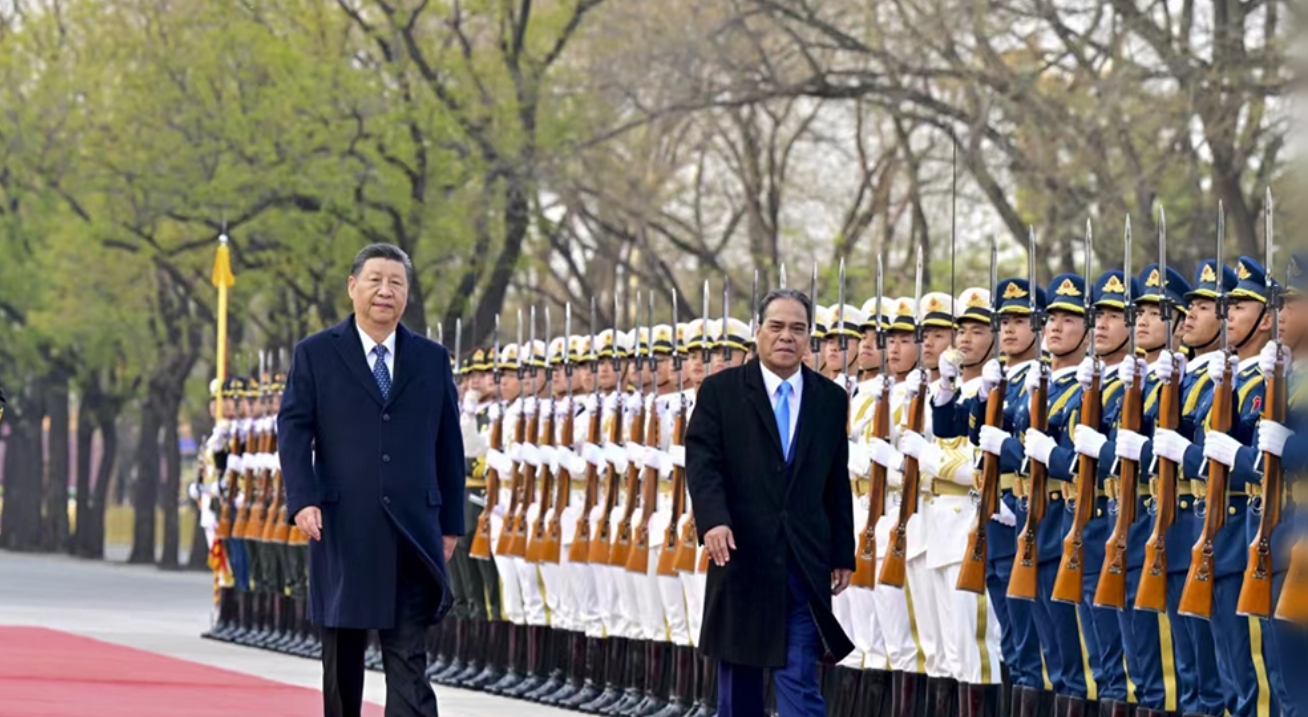 联播观察｜“送医上岛”“送戏下海” 习主席赞35载中密友谊