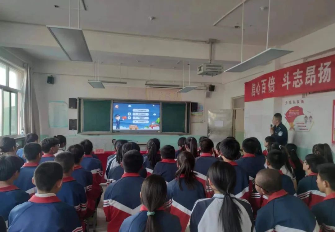 山西灵石县公安：法治宣传进校园  普法护航助成长