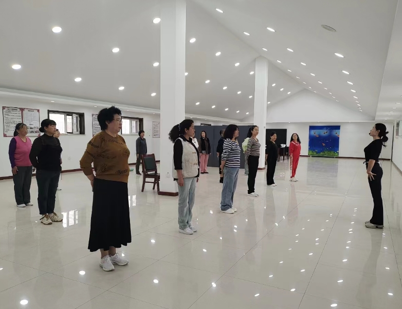 太原晋源区第一期“艺术普及培训进基层”在12村展开